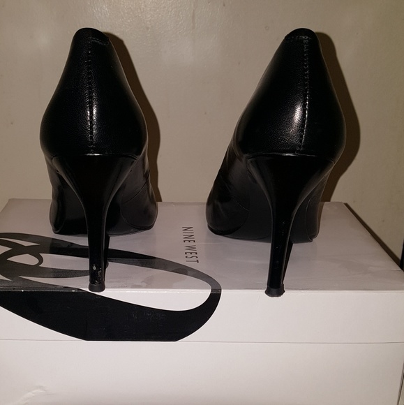 Nine West Black Leather Heels - Picture 3 of 4